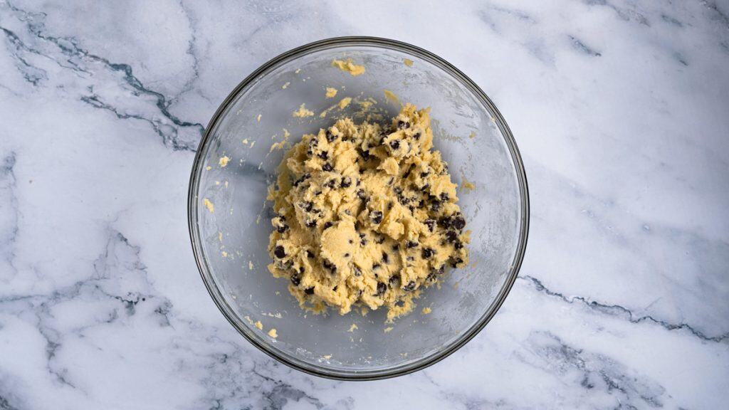 Chocolate chip cookie dough