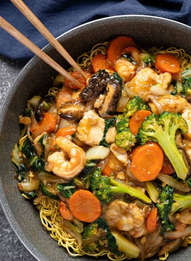 Cantonese chow mein with shrimp, chicken, shiitake mushroom, broccoli, carrot and bok choy